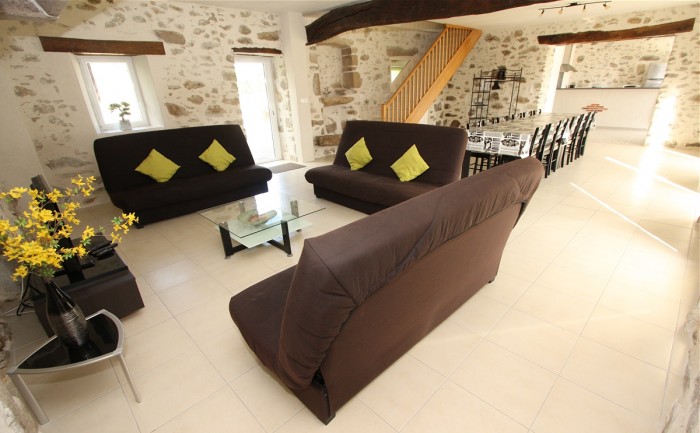 Le salon du gite de groupe le logis en Vendée