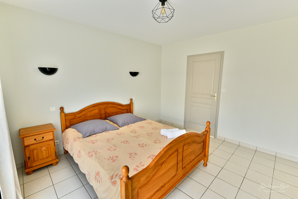 Chambre avec un lit 2 personnes 160