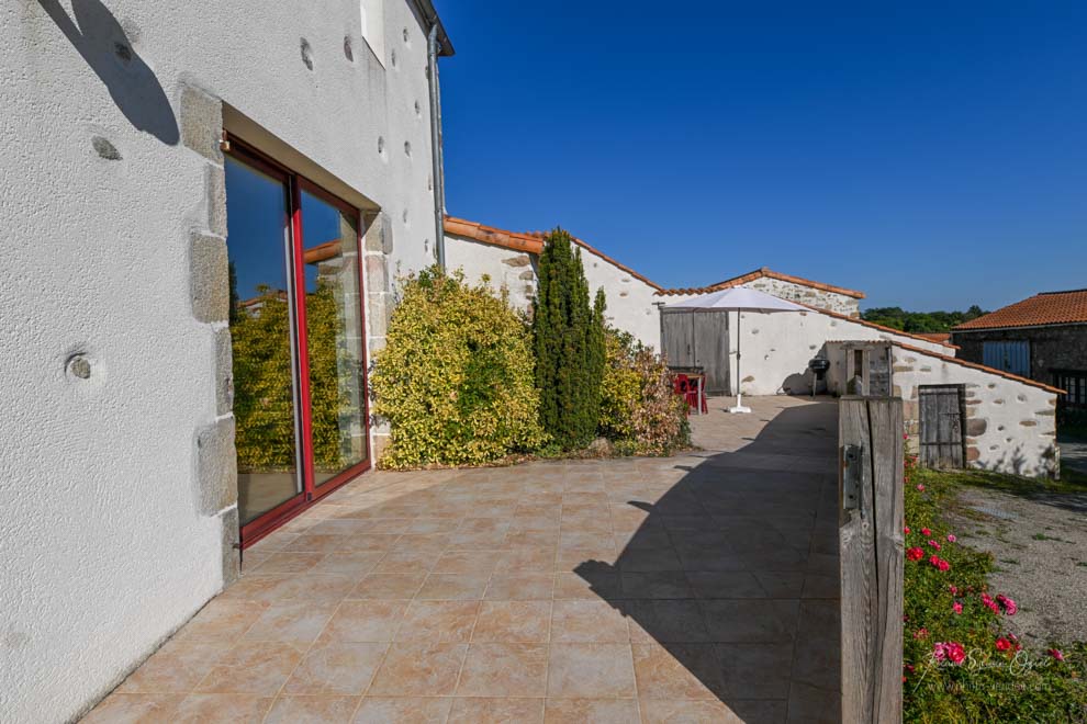 Grand gîte 10 personnes avec terrasse