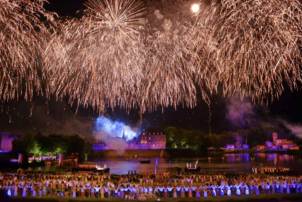 Puy du Fou La Cinescénie proche des hébergements de groupes