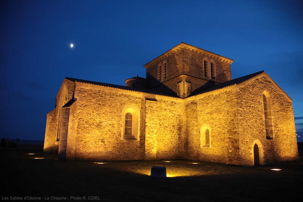 Les Sables d&apos;Olonne Fort Saint Nicolas la nuit